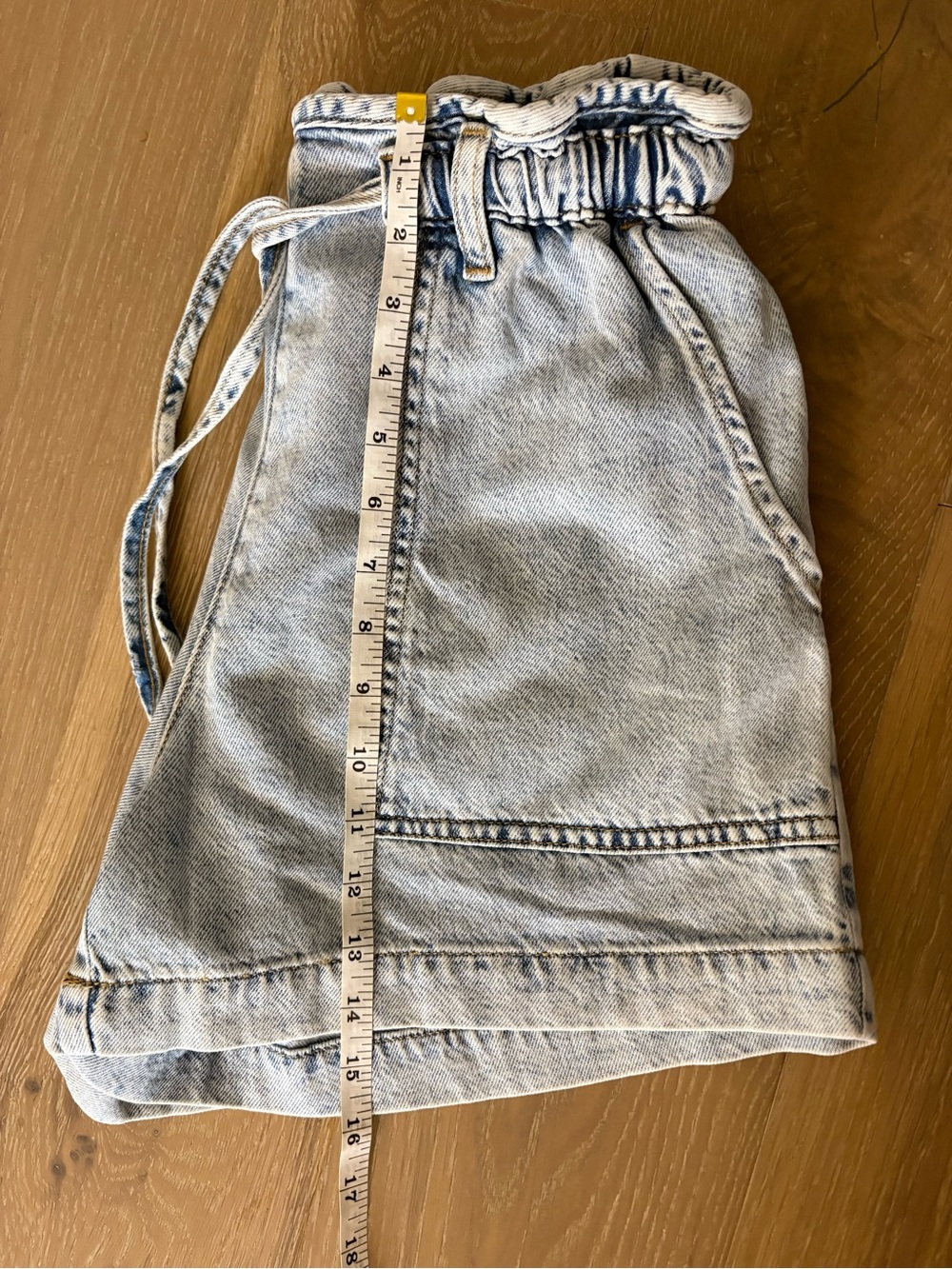 Light Wash Denim Paperbag Waist Shorts Small (4-6) - Picture 7 of 8